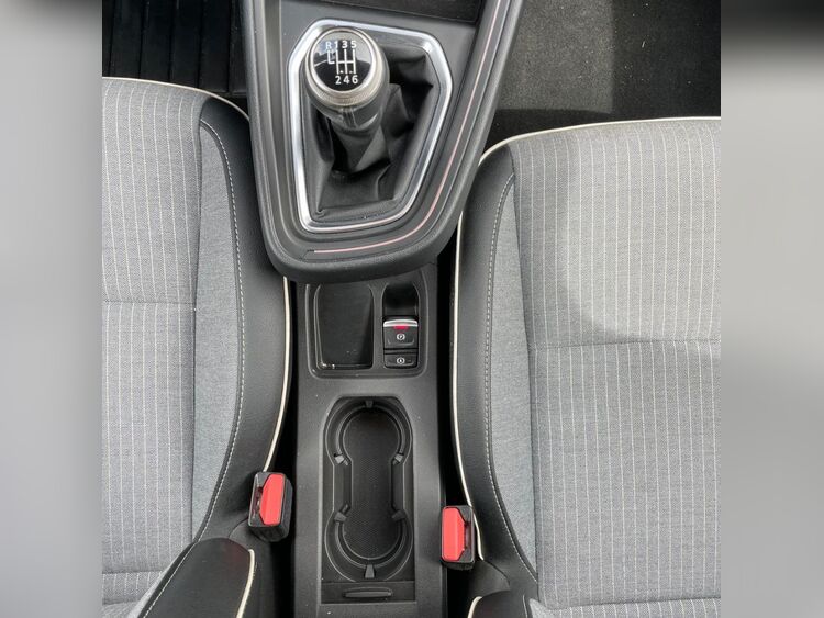Renault Clio TECHNO TCE  foto 14