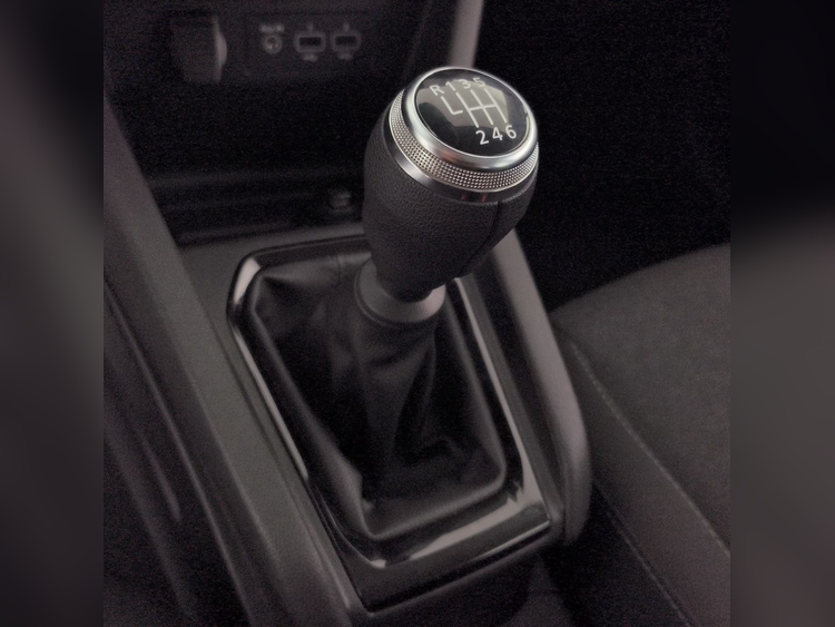 Renault Clio TCe Intens  foto 17