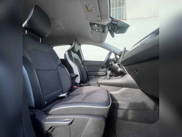 Renault Captur E-TECH Híbrido Zen 105kW foto 7