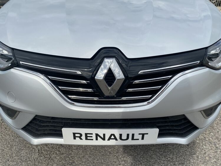 Renault Megane Sport Tourer híbrido enchufable  foto 9